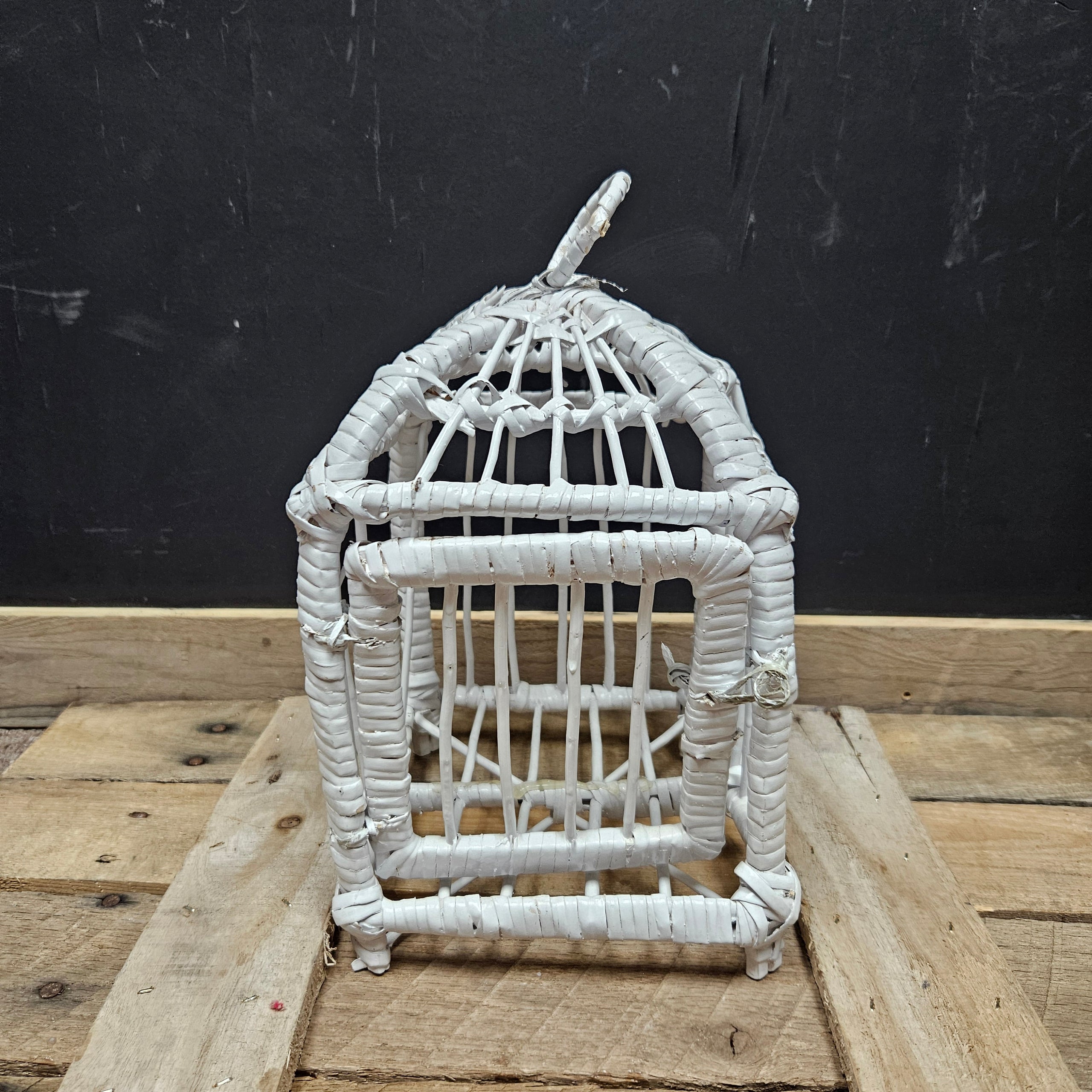 Wicker shops bird cage